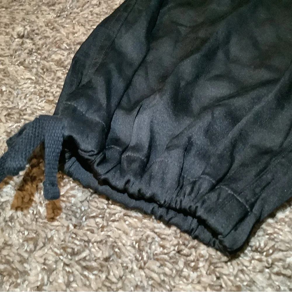 Pink Victoria’s Secret cargo jogger pants, color black, size: XS - Picture 9 of 12